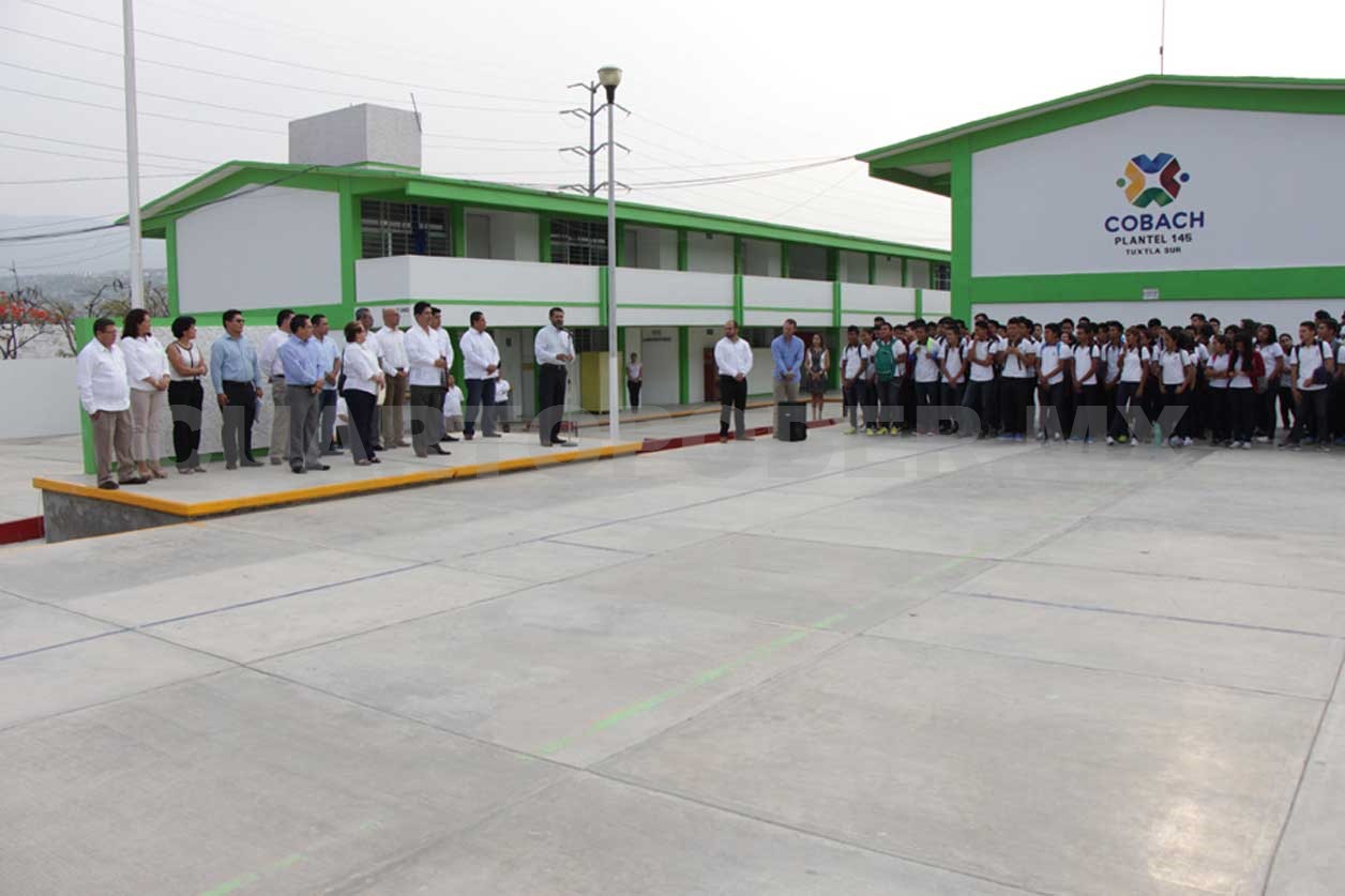 Reconocen al plantel 145-Tuxtla Sur