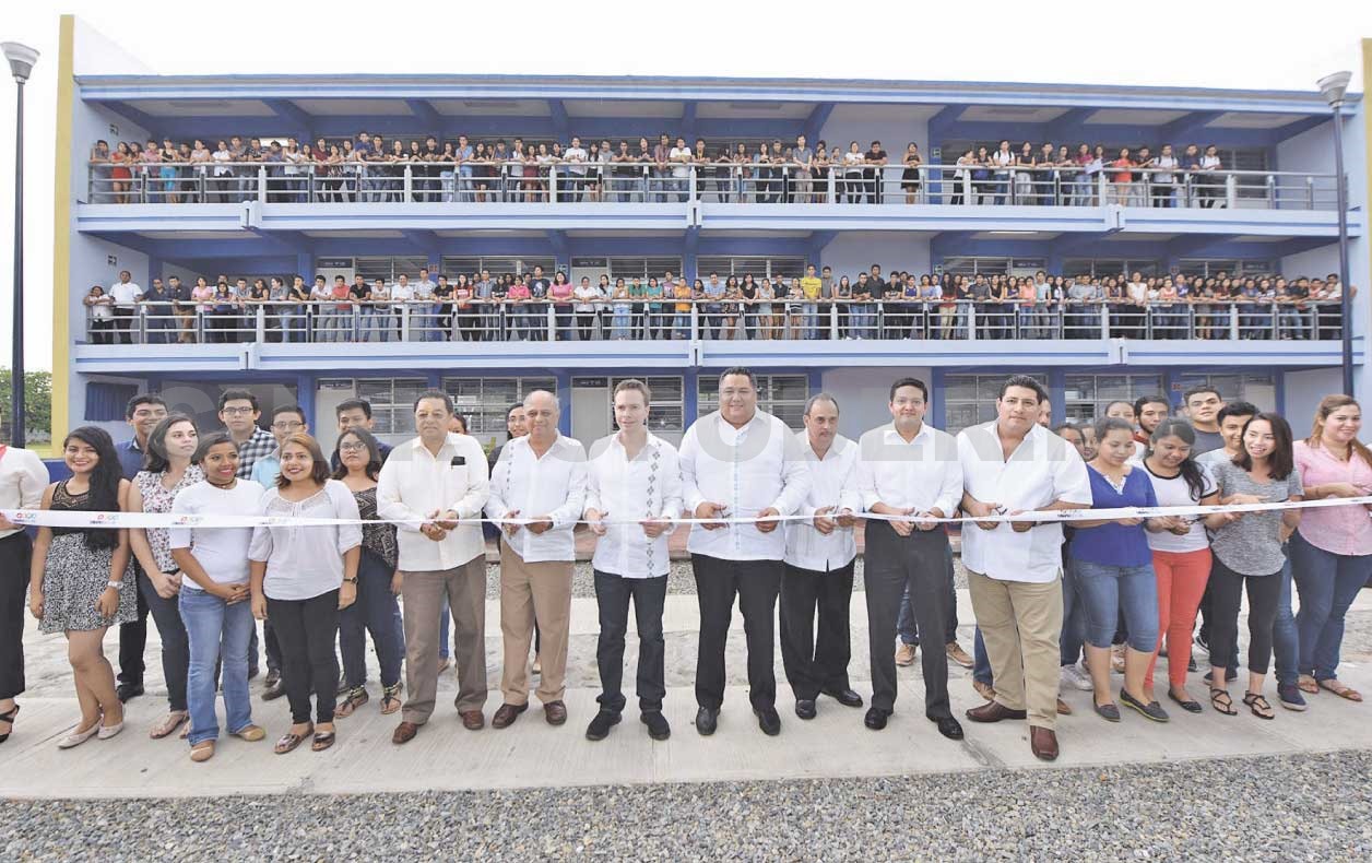 Inaugura MVC Nuevo Edificio De Lenguas En La Unach De Tapachula