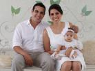 Aurora con sus papás Nader Badii y Aurora Gamboa