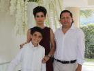 Con sus papás Maricarmen y Limberg
