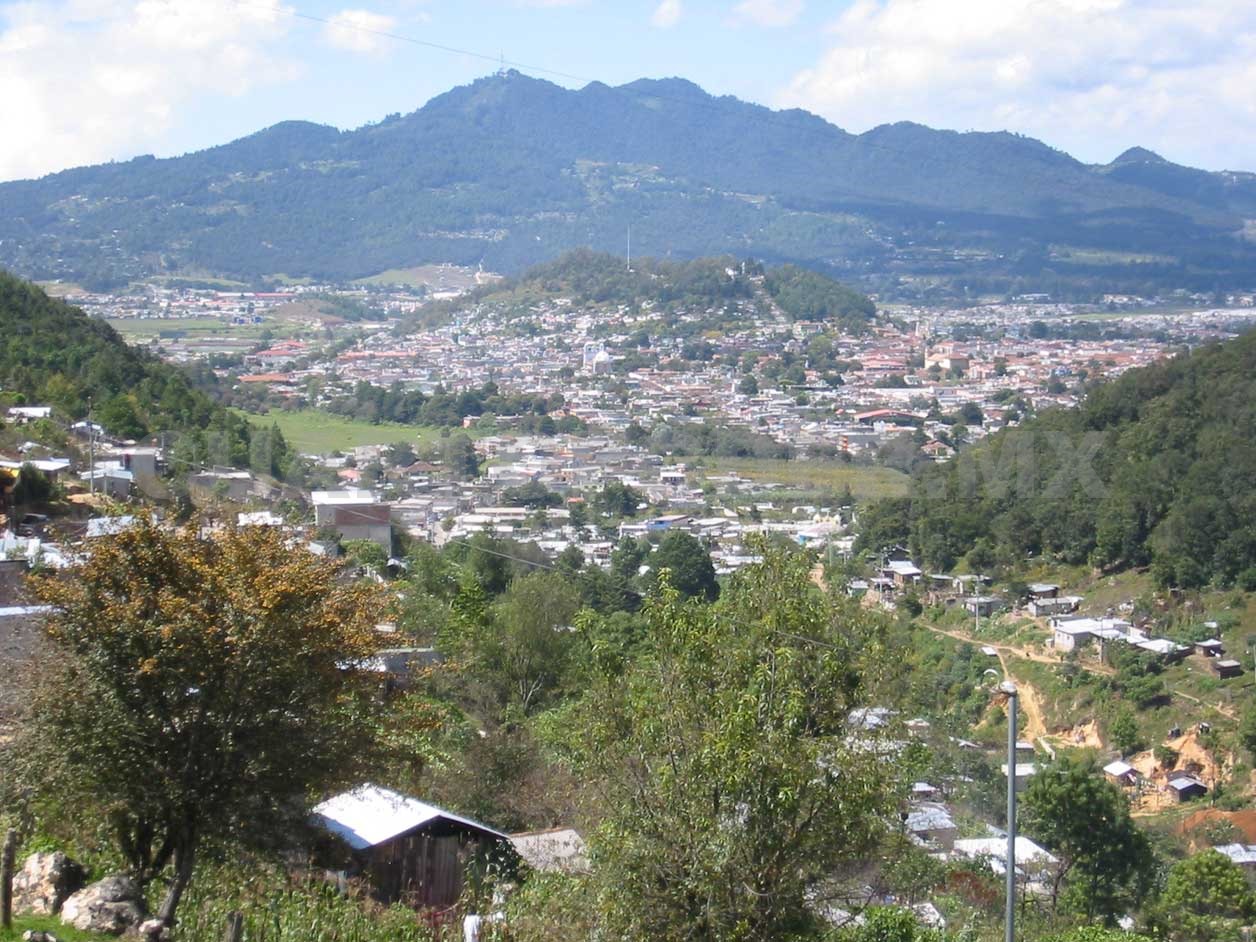 Anárquico crecimiento urbano en San Cristóbal