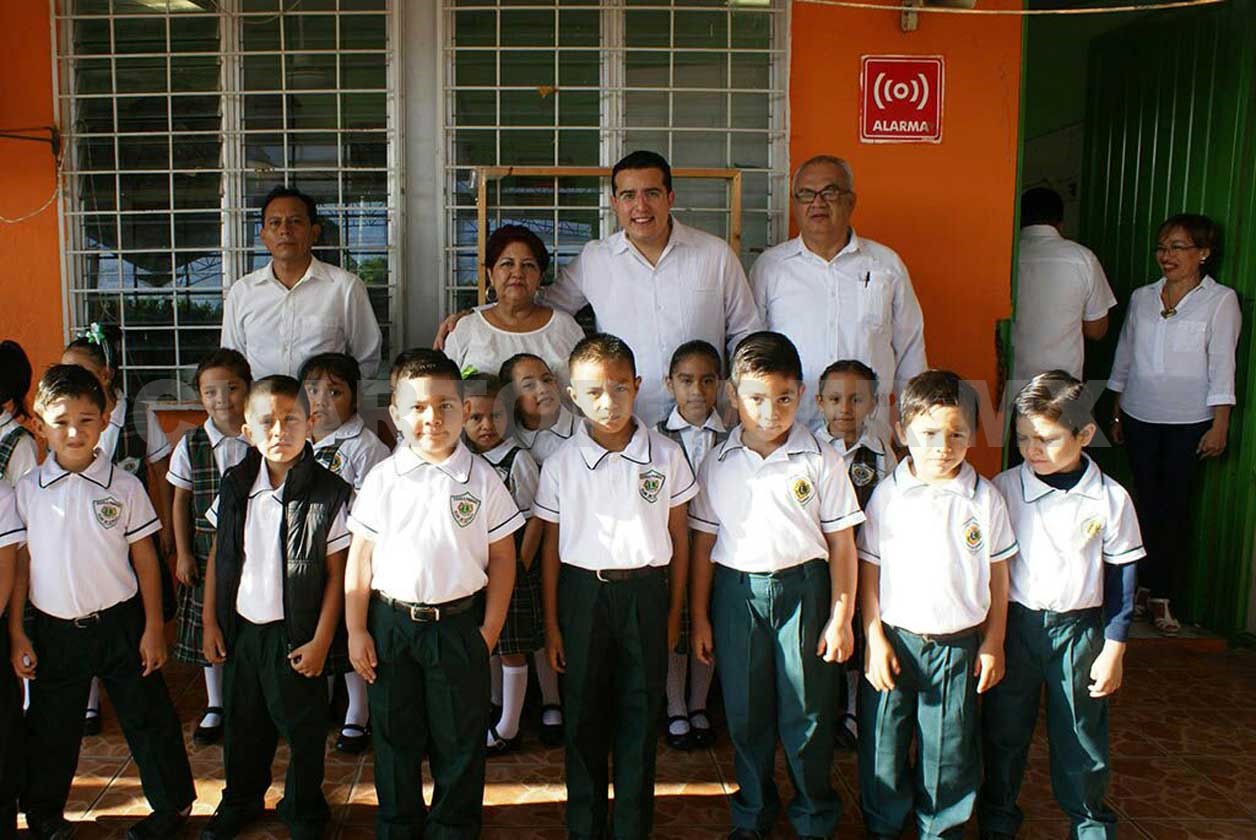 Privilegiar la educación, logro de Chiapas