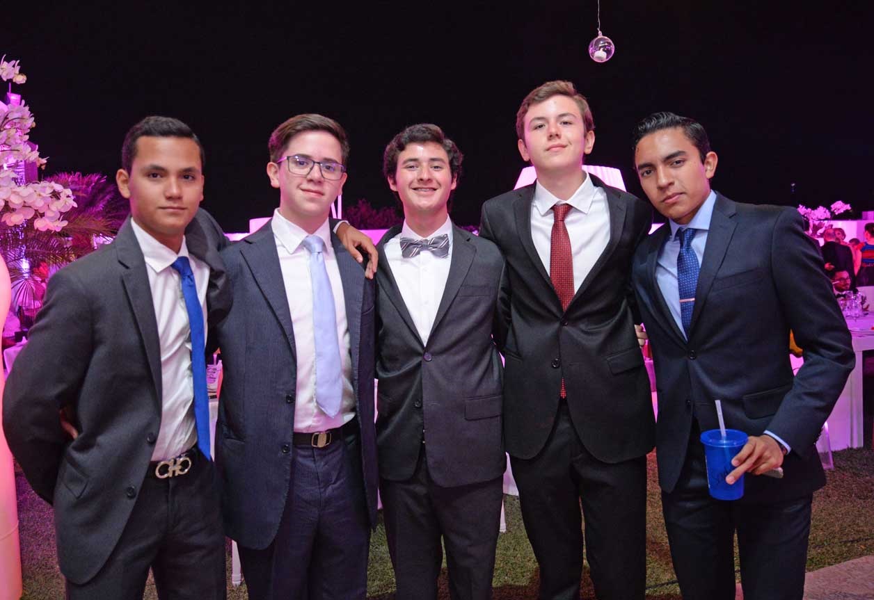 Muy elegantes