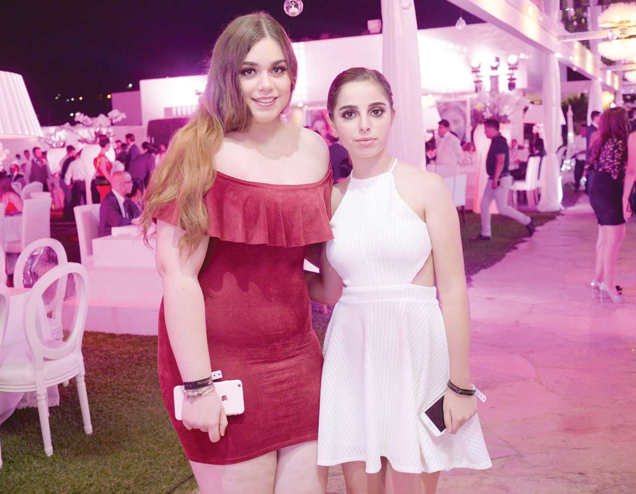 María y Elena
