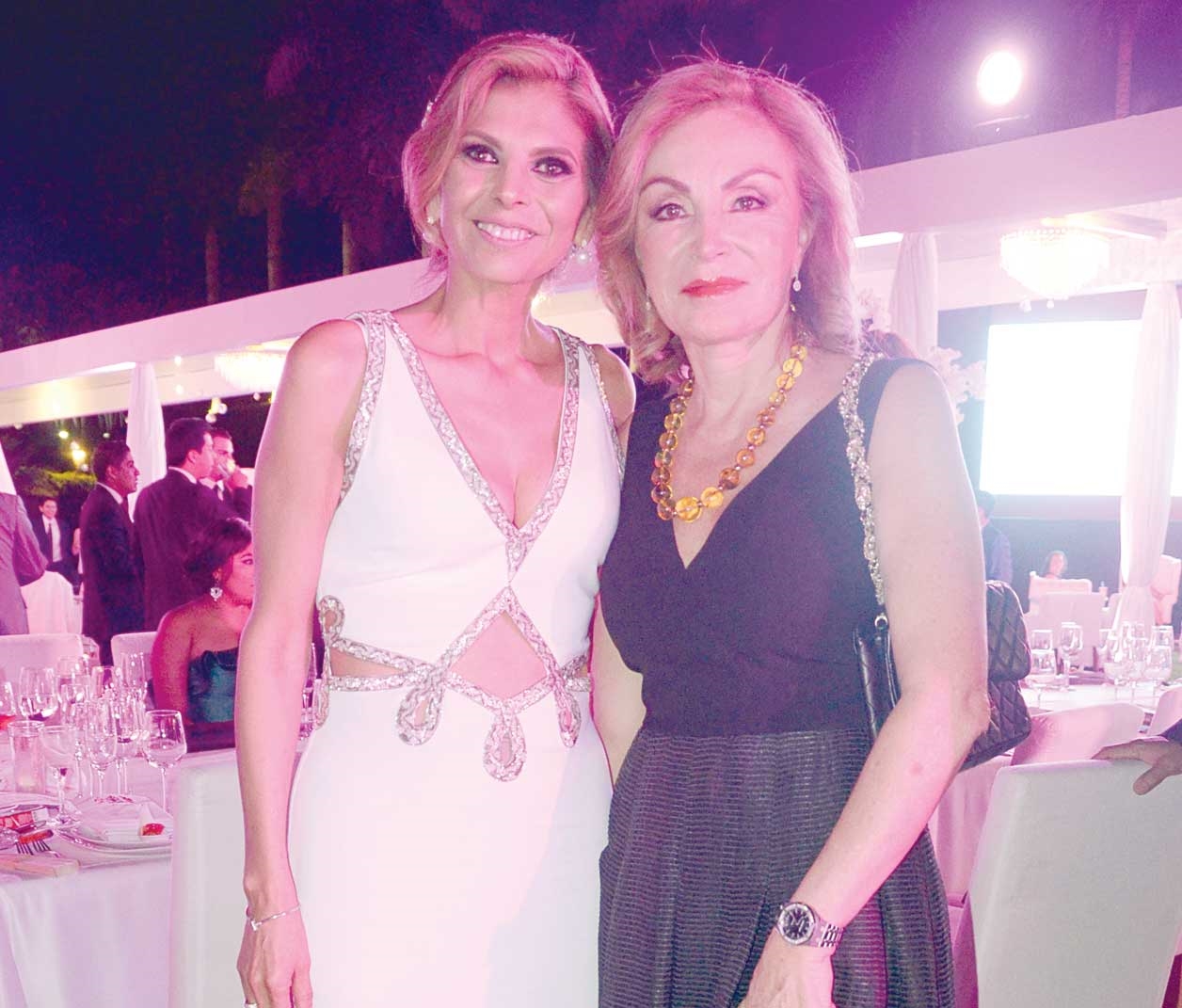 Ana María y Leticia