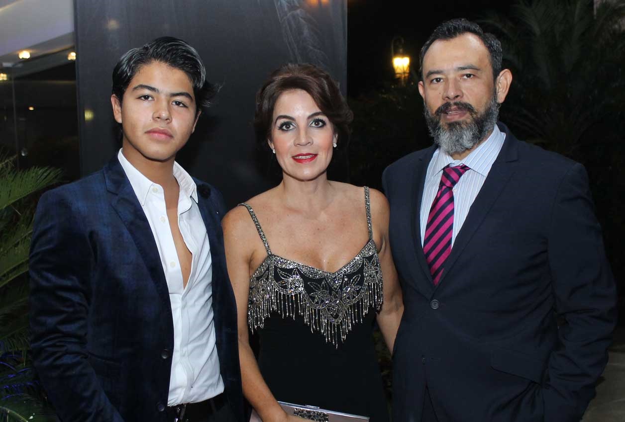 Juan Antonio, Liliana y Juan José