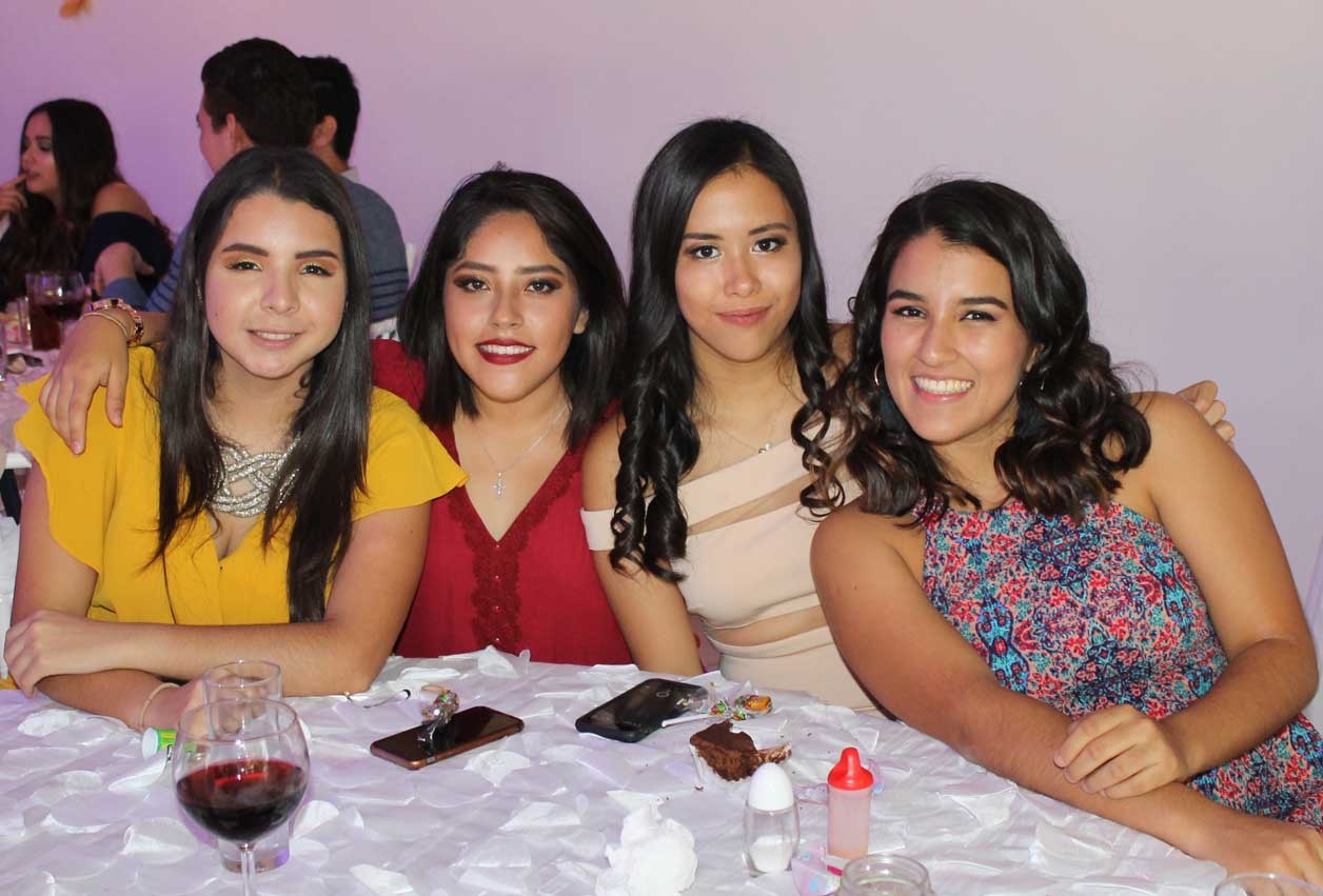 Andrea, Marisol, Chiuyi y Daniela