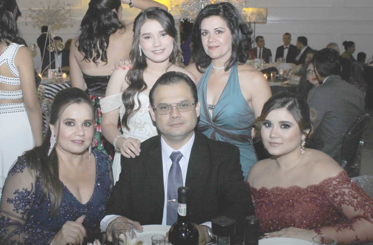 Una velada inolvidable para los graduados