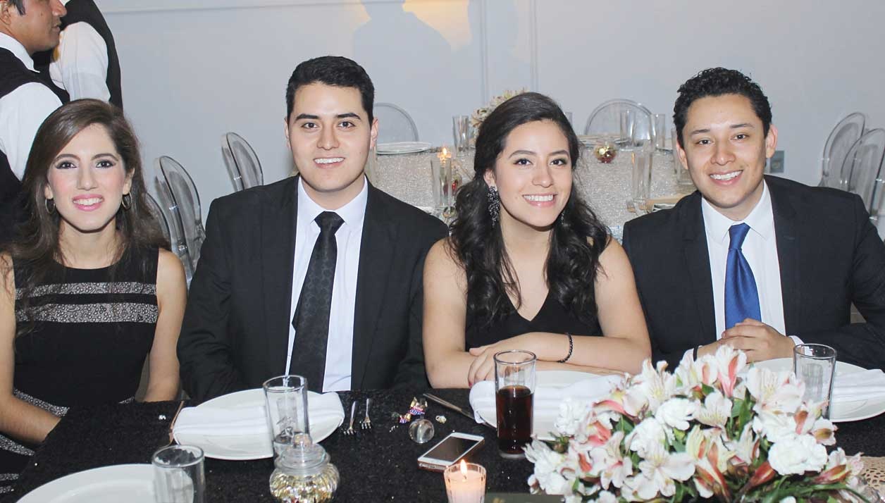 Angelica, Roberto, Laura y Sergio