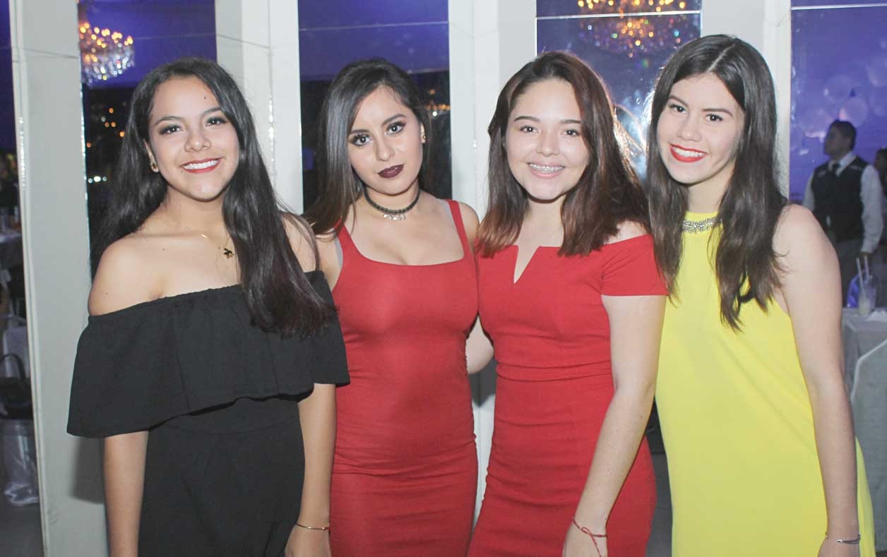 Harumi, Montse, Dayra y Gloria