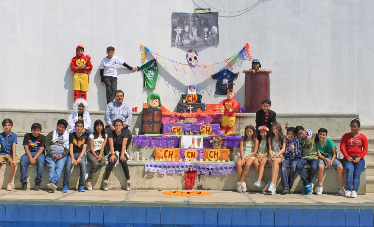 Altar elaborado por alumnos del primero de secundaria