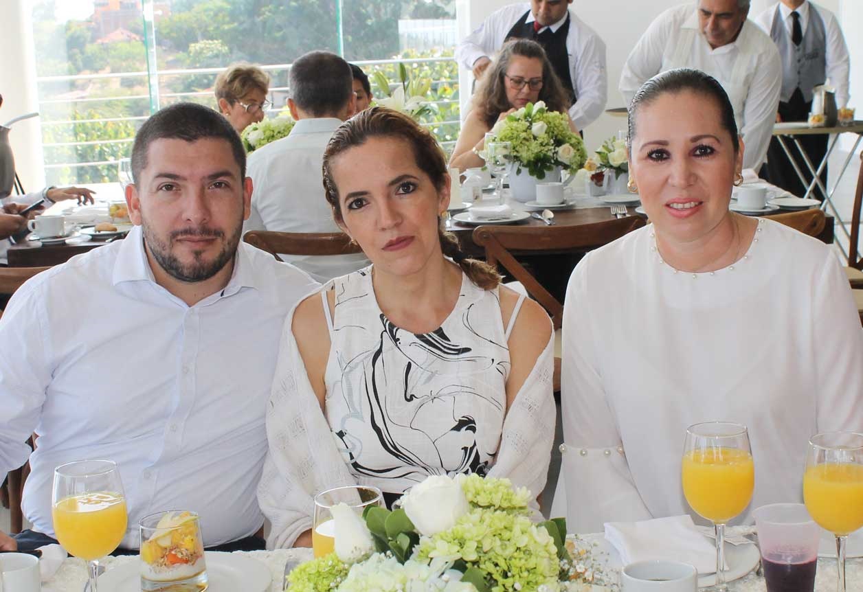 Rafael, Lucía y Yolanda