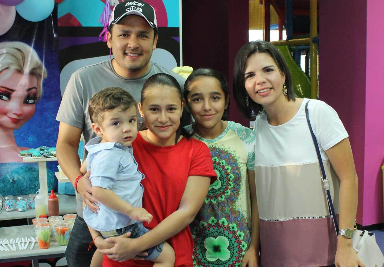 Pablo, León, Ana José, Paulina y Arantza