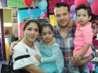 Mariela, María Fernanda, Juan Carlos y Carlitos