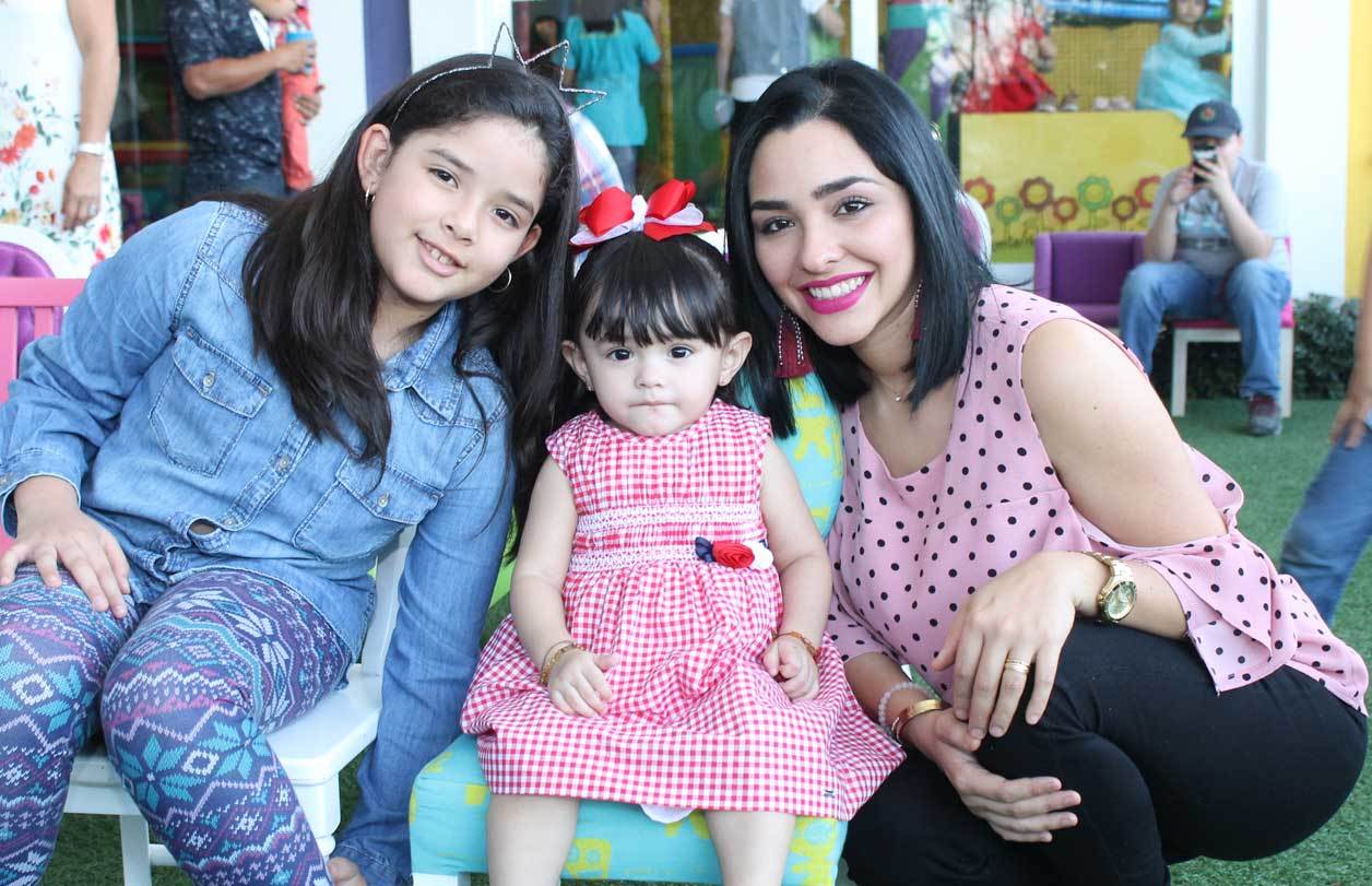 Alejandra, Yamila y Yani