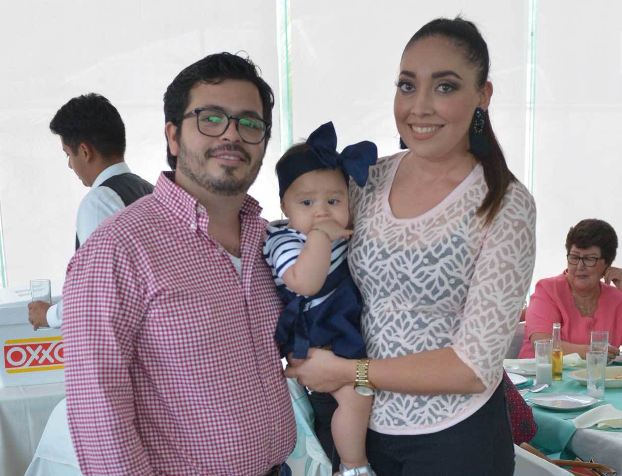 Dorian, Itzel e Isabella