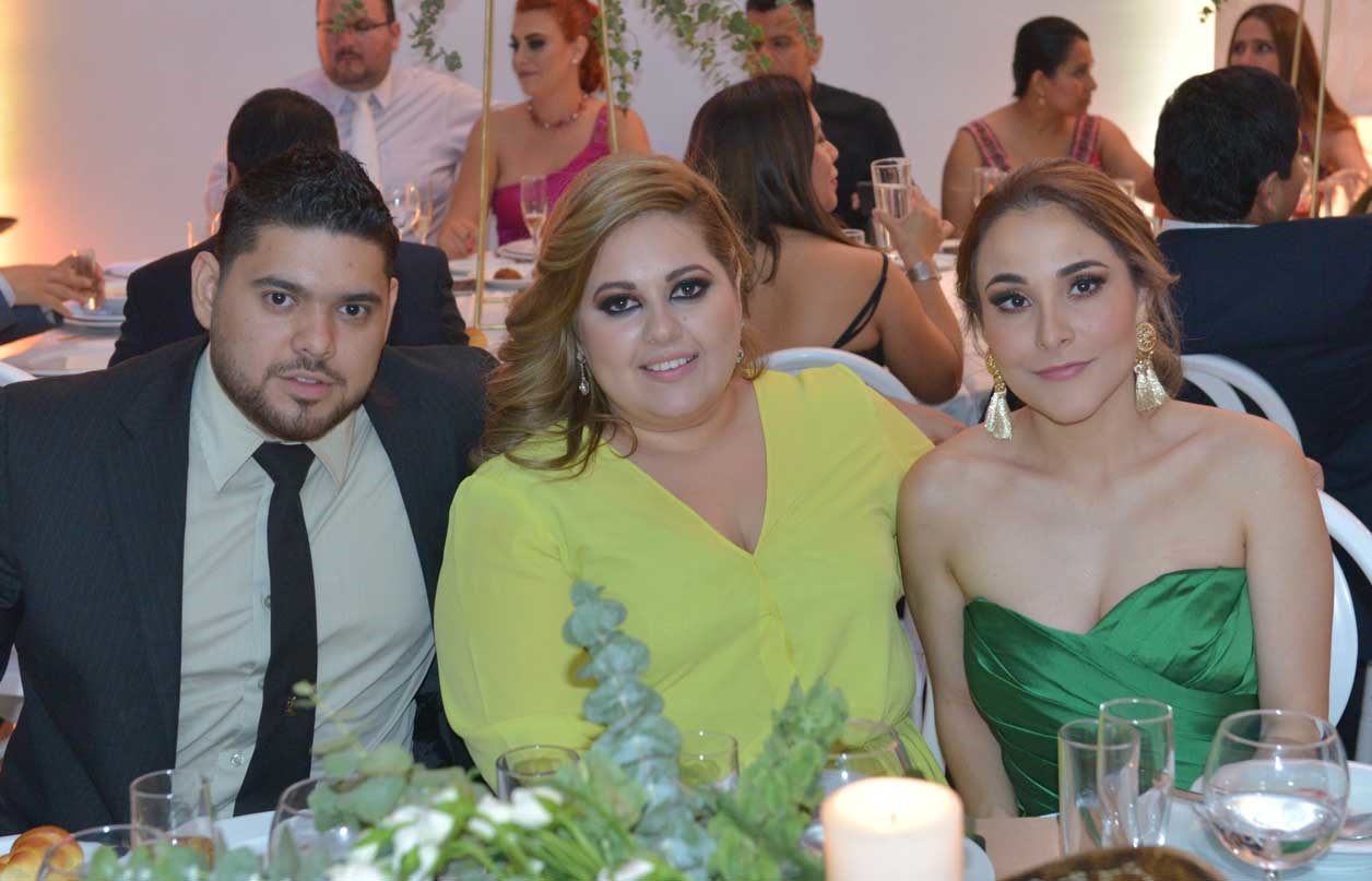 Ivan, Iliana y Erika