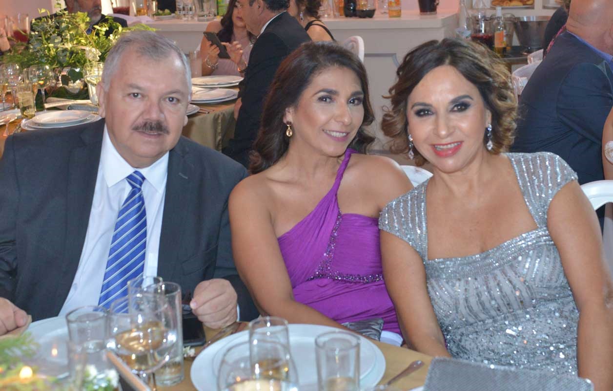 Mario, Celi y Claudia