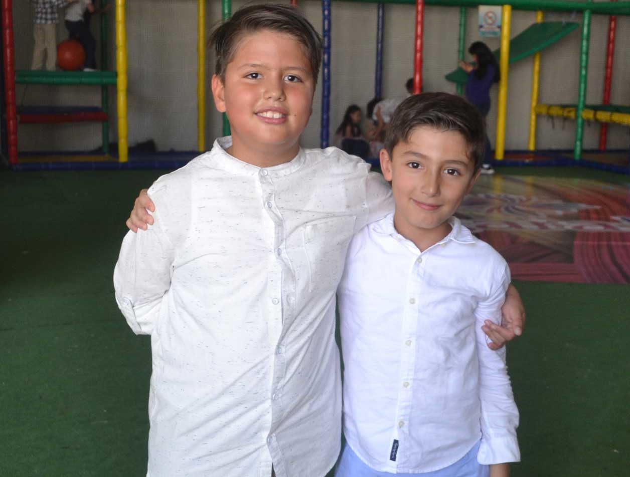 Santiago y Juan Pablo
