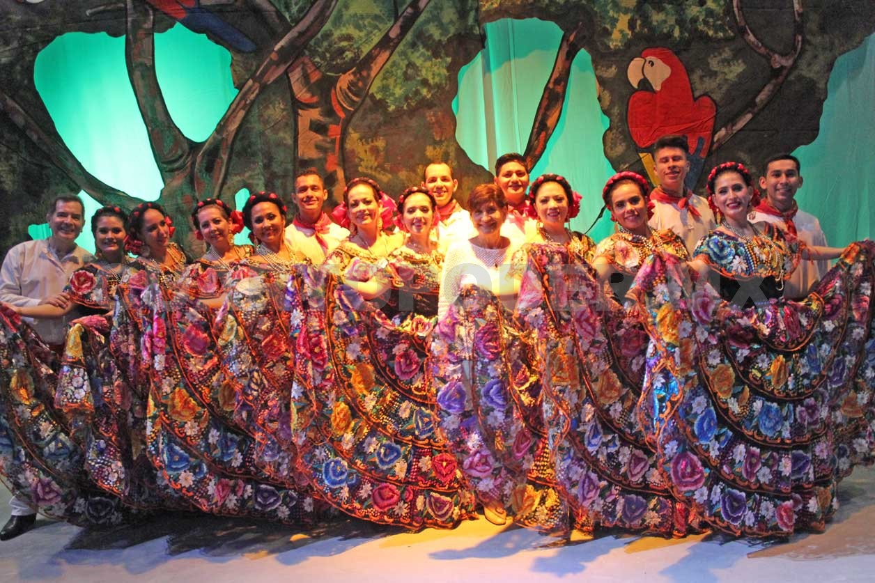 Ballet Folclórico Chiapas Muestra Diversidad Cultural