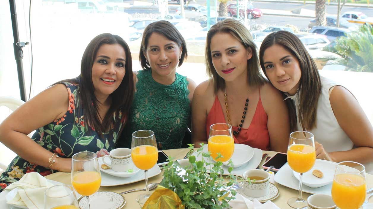 Macarena, Juliana, Paulina y Olga