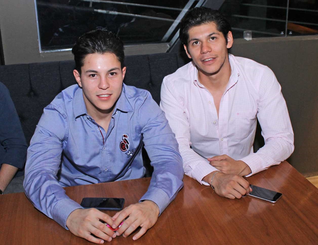 Conrado y Alai´n