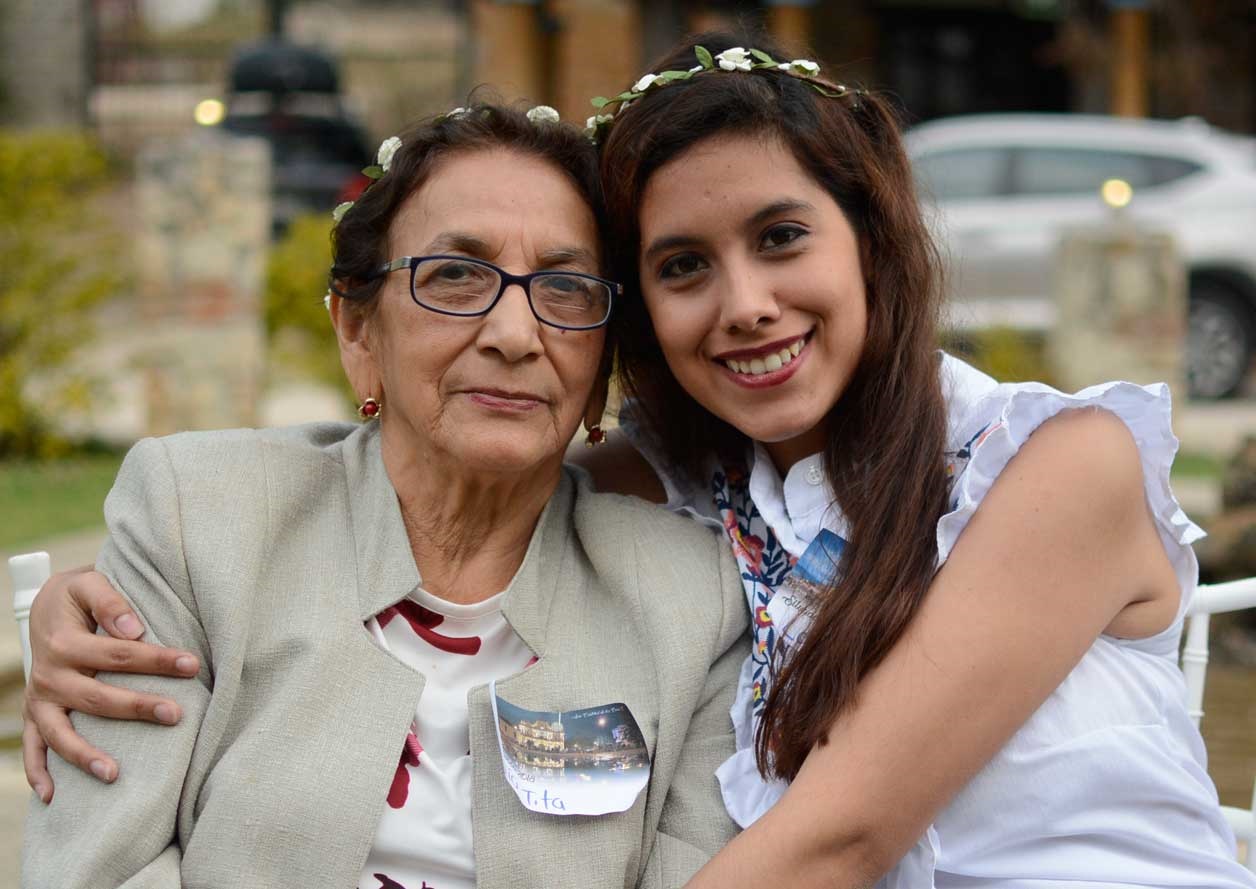 Martha y Lourdes