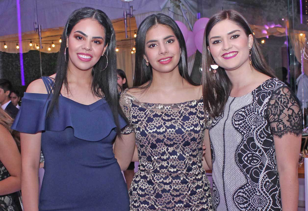 Isabel, Ana Paola y Mónica
