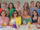 Felices de estar presentes