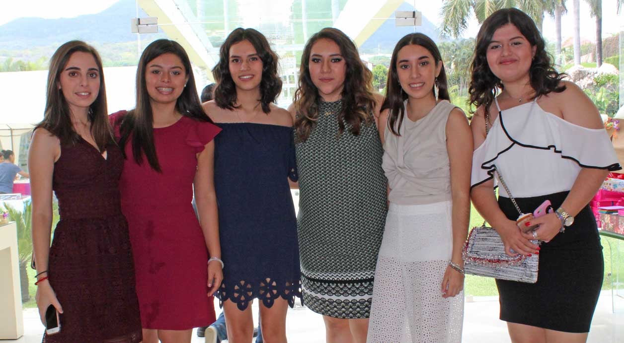 Elena, Ivanna, Anel, Ámbar, Sofía y Sofía