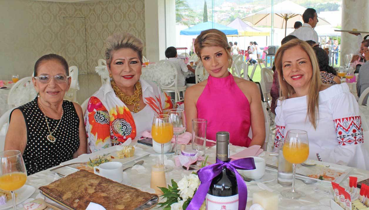 Margarita, Velia, Alexa y Laura