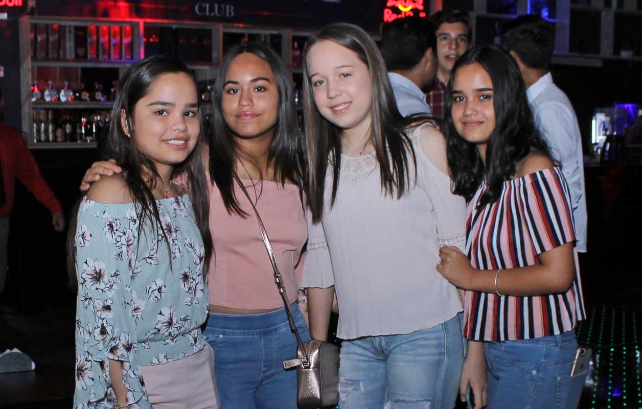 Isabella, Montse, Camila y Jimena