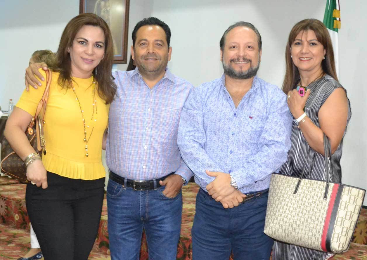 Mónica, Ricardo, Raquel y Édgar