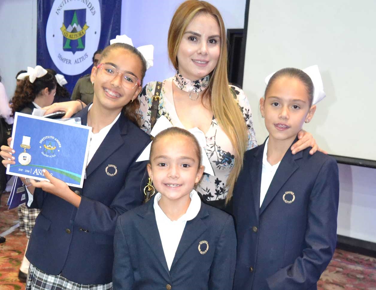 Muy sonrientes