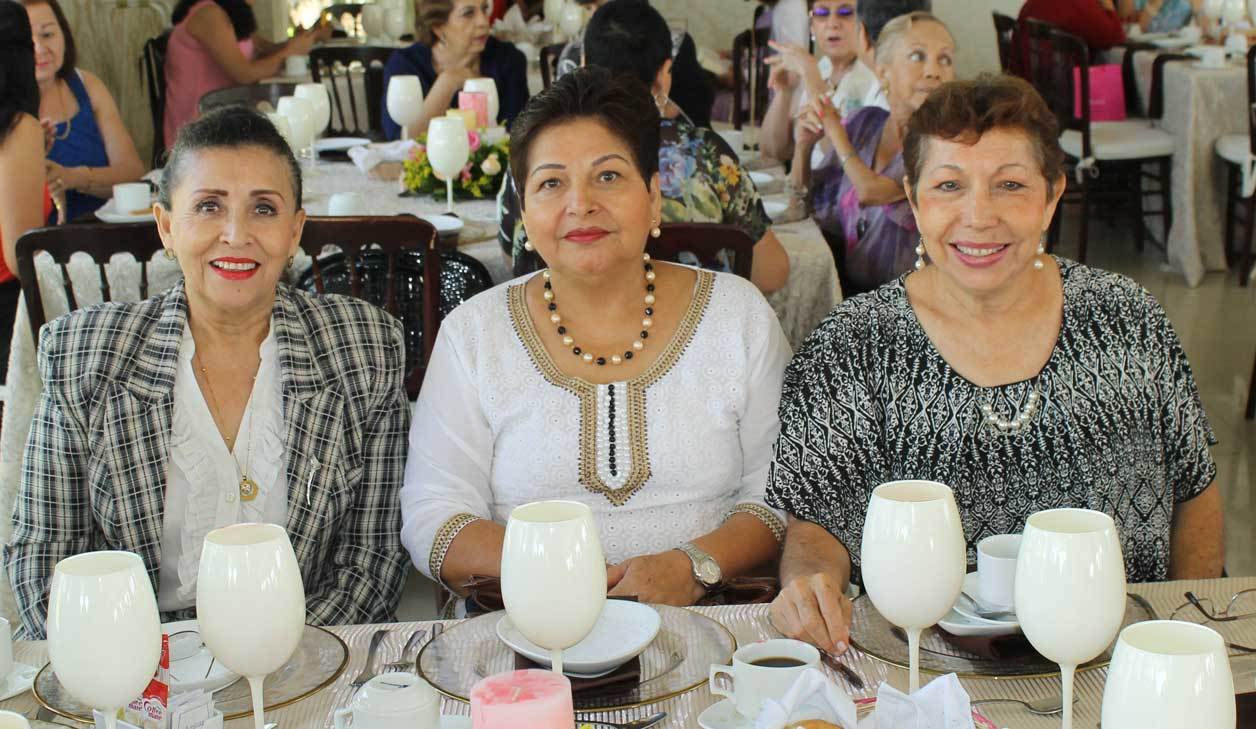 Blanca, Manolita y Angelita
