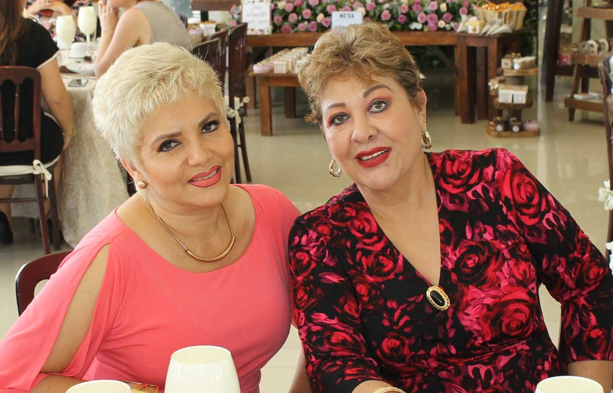 Rosa y Rebeca