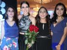 Felicitaron a la graduada