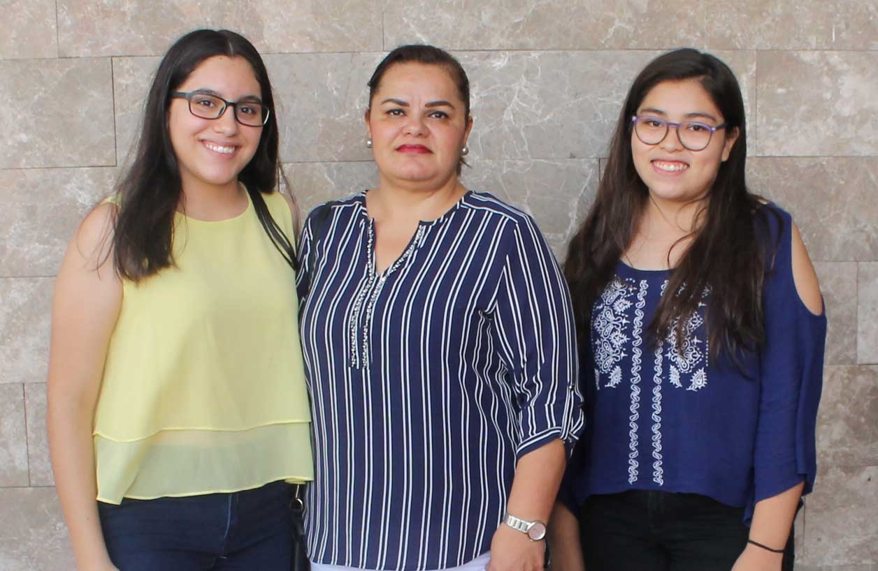 Fatima, Bety y Diana