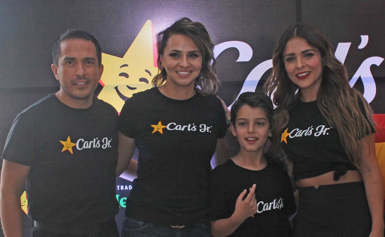 Manuel, Cristina, Grettel y Santino