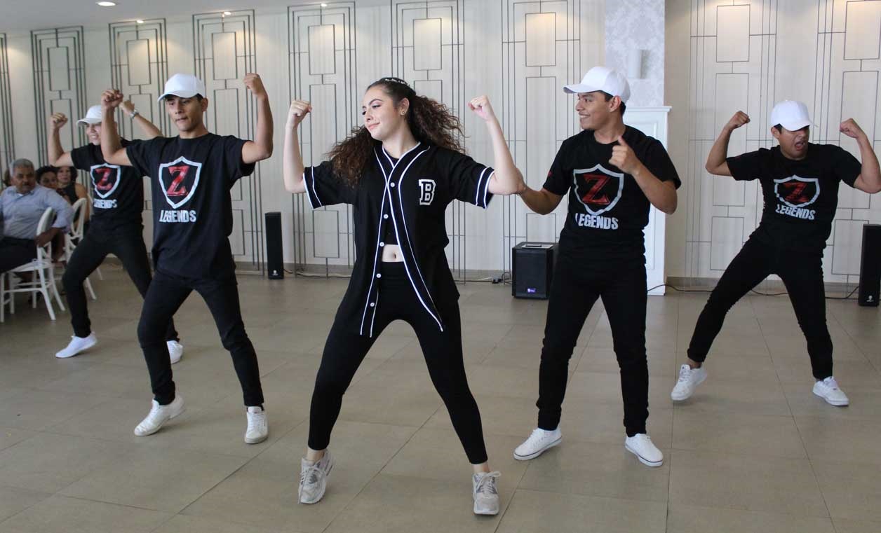 Sorprendió a todos con un show de baile