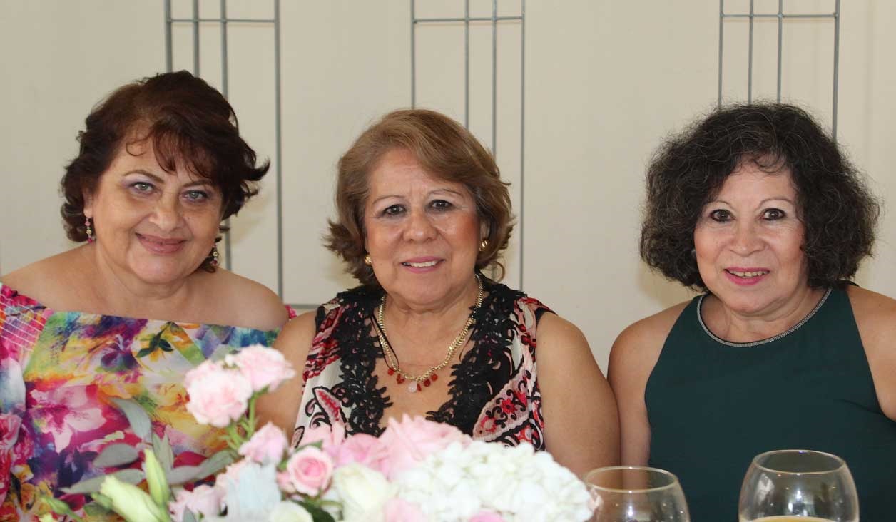 Lucero, Esther y Elvira