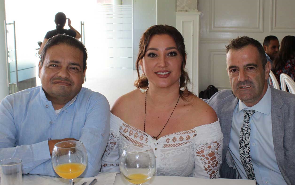 Fabián, Karolyn e Ibon