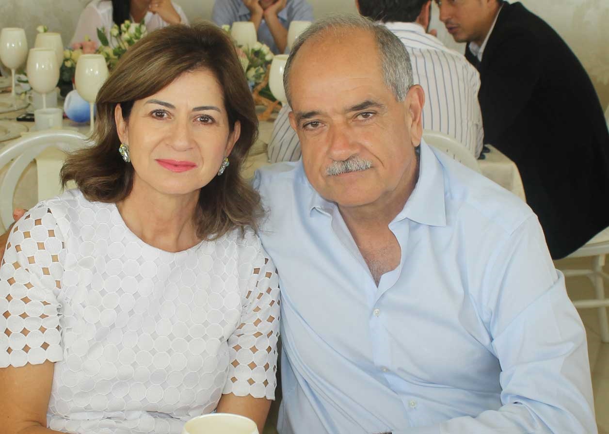 Vicky y Toño