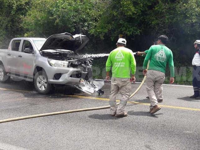 Se incendia camioneta en el tramo Coita-Jiquipilas