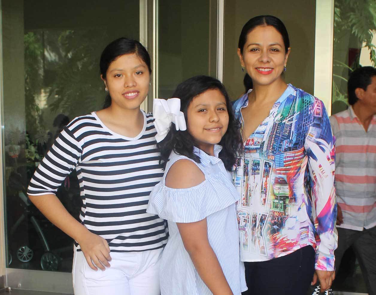 Pilar, Ana y Pilar