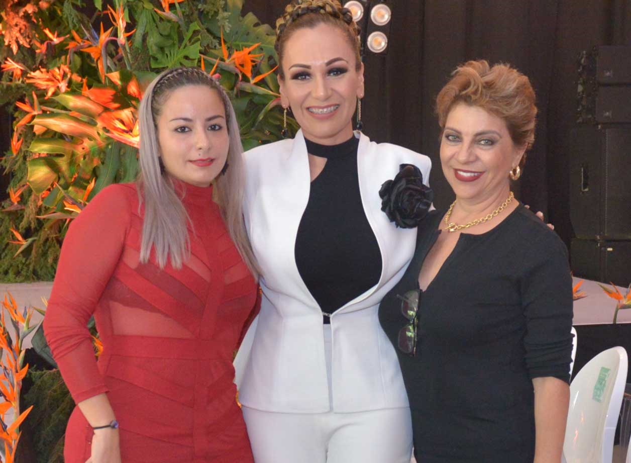 Berenice, Claudia y Gladys