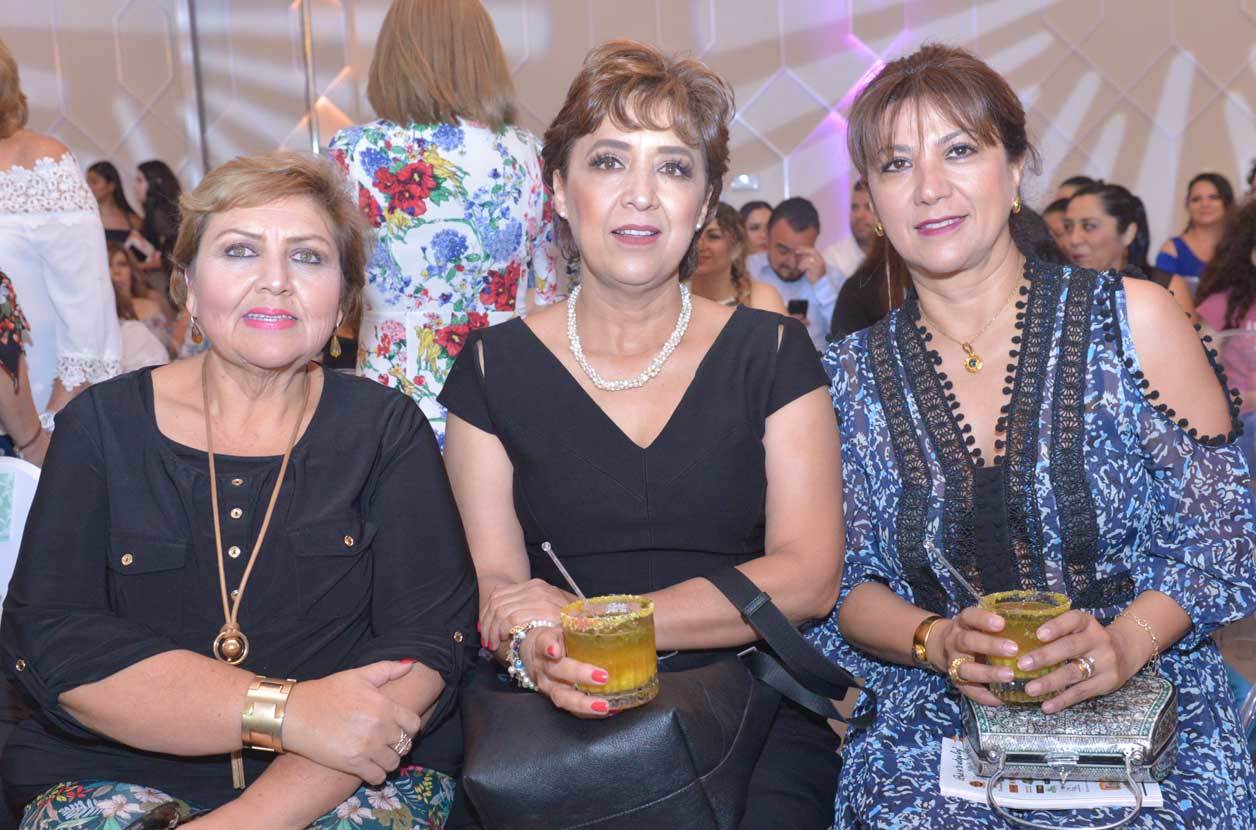 Angélica, Mónica y Raquel