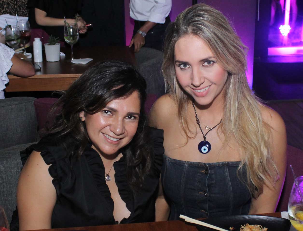 Vanessa y Rebeca