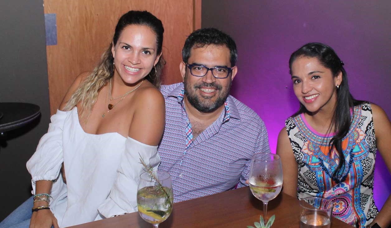 Mariana, Enrique y Yanai