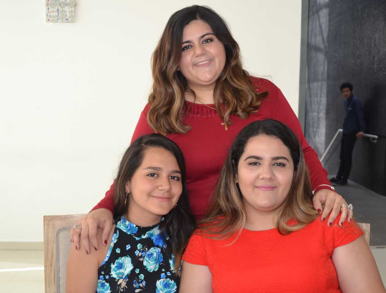 Ana, Melissa y Azul